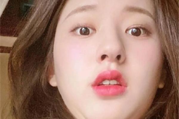 下巴短小不平？揭秘下巴与命运的微妙关系！