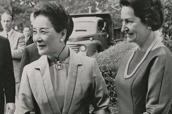 1944年的命运之年：历史长河中的一颗闪亮明珠