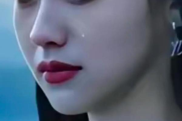 心软之人：命运的温柔与挑战交织