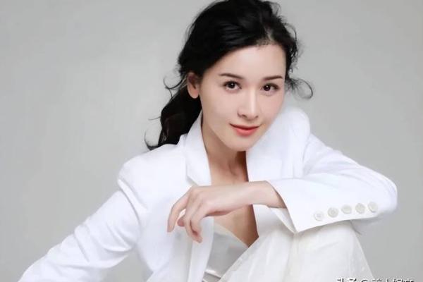 揭秘1995年8月28日出生者的命运：探索性格与潜力的密码