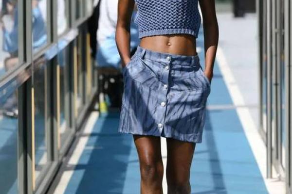 属猪水命的颜色缺失：如何通过色彩找到内心的平衡与幸福