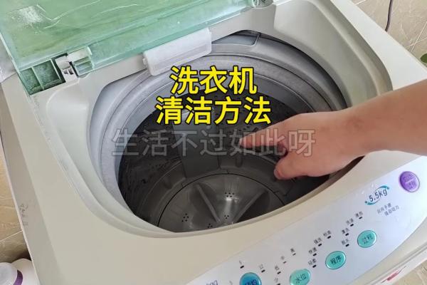 用什么擦洗家具更有效?教你选对清洁工具和方法! 用什么擦洗家具更有效?教你选对清洁工具和方法!
