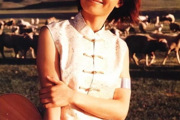 属龙女为何命运多舛？从性格与命理解析她的生活困局