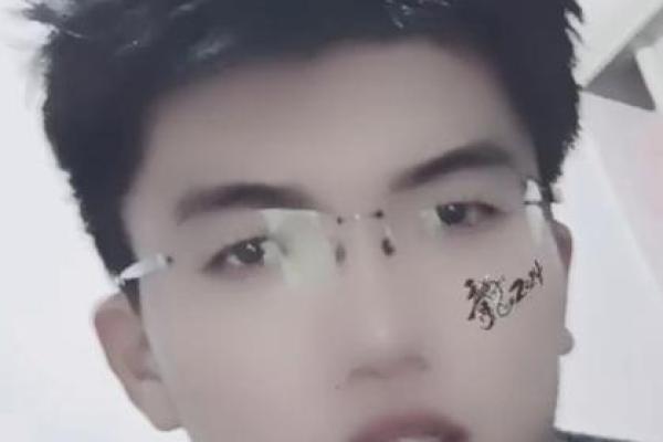男人脚踏星，命运与人生的奇妙联系