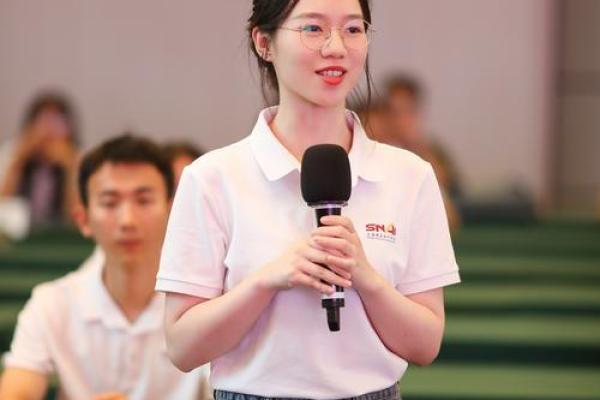 父母命:承载着爱的重担与未来的希望 父母命:承载着爱的重担与未来的希望