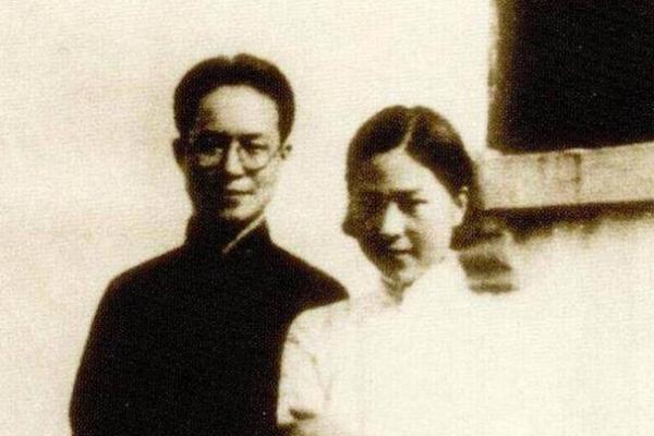 张爱玲：命格中的才情与命运的交织