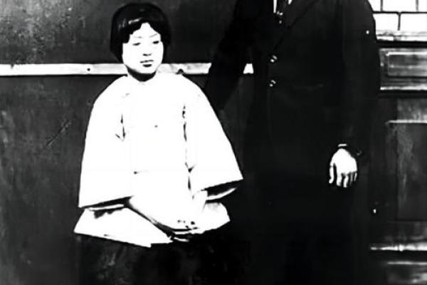 从笔画看命运：官太太的命理之路探秘