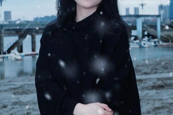 女人为何如此相信命运的奥秘与内心深处的渴望