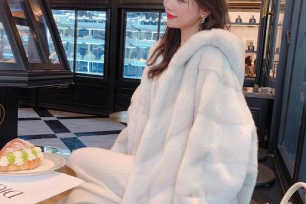 44岁女人的命运解析：际遇与自我修养的平衡