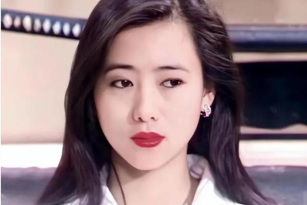 探索女农历9月20日的命理之谜：她的命运与性格揭秘