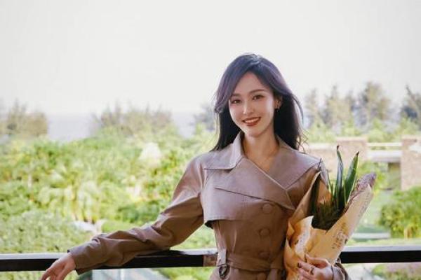 人生的旅程：探索命运之谜与字的结构美丽
