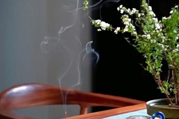 火命人士不宜穿的颜色，注意搭配助你提升运势！