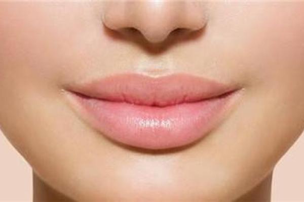 亥时出生的女人命运解析：神秘而独特的生活轨迹