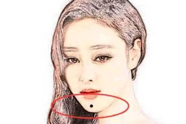 揭示面相富贵命：女人的独特魅力与成功之道