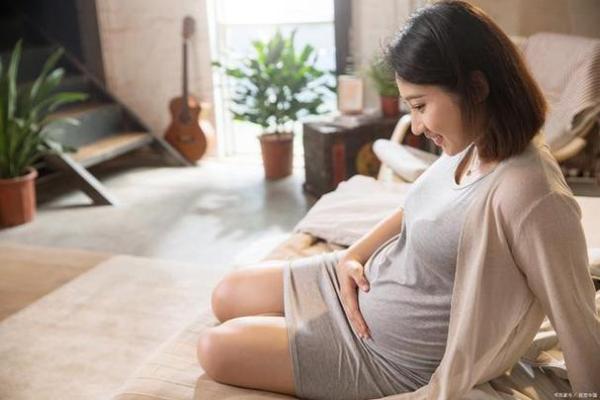 女命中与婆婆关系的神秘揭示：解析命理中的婆婆象征