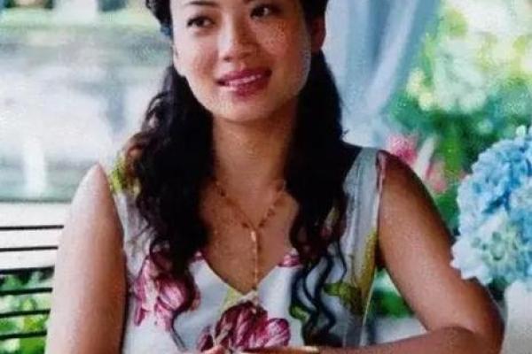 探索：揭秘现代女性为何选择单身而无婚姻的背后故事