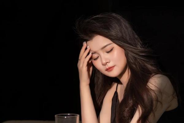 水命人的幸运颜色与生活建议探讨