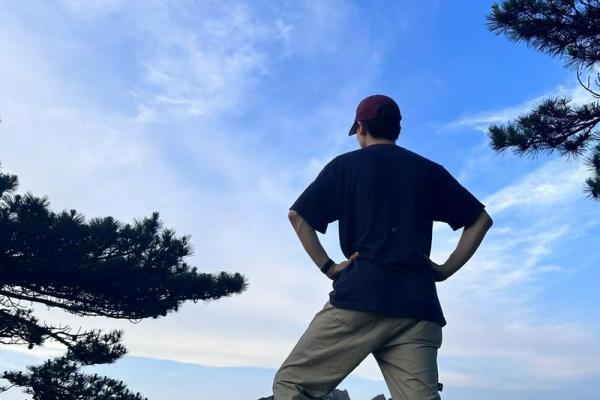 小龙命人的神秘特征与性格解析，揭秘小龙命人的独特魅力与人生哲学