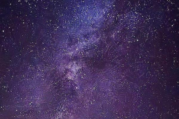 腊月男孩：星辰里的秘密与他命运的探寻