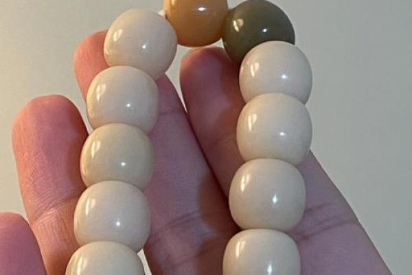大林木命与菩提的完美结合——如何选择适合的菩提手链