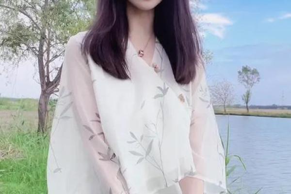 破解大林木命人的忌讳，让你走上人生巅峰！