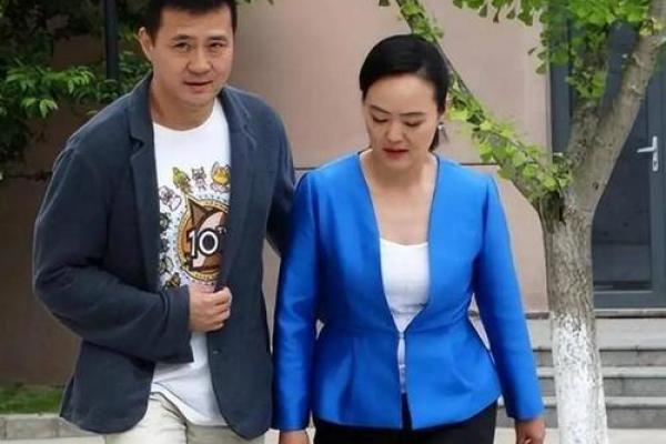 23岁女孩，她的命运与梦想的交响乐