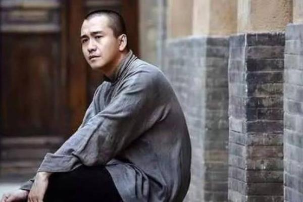 男性孤命的特征与影响：解读内心深处的孤独之旅