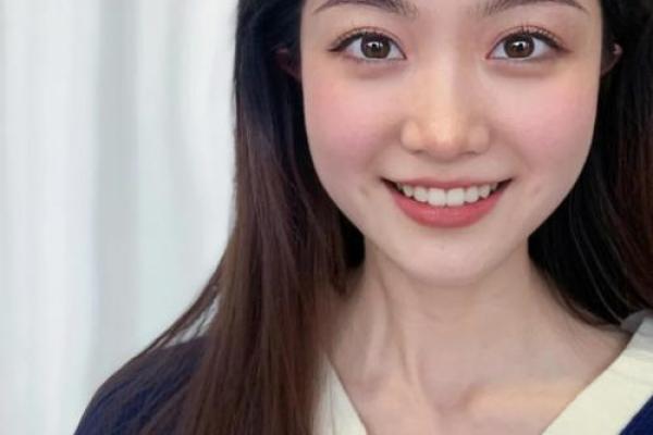 弯弯眼眉的女人，命中注定的温柔与智慧