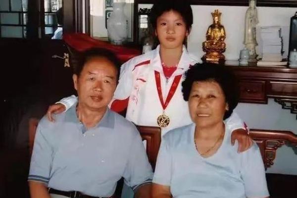 公主命的皇后：一段优雅与决断的传奇旅程