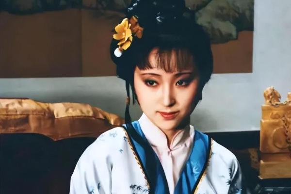 年幼父亲早逝的命运：从失去中寻找生命的意义