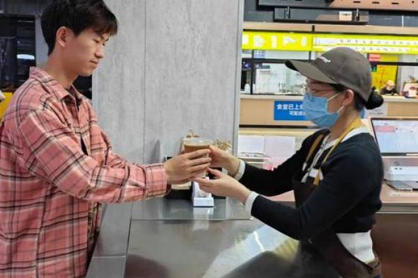 品茶续命：享受生活中的每一杯温暖