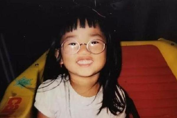 95年出生的女人：命运与个性的对话之旅