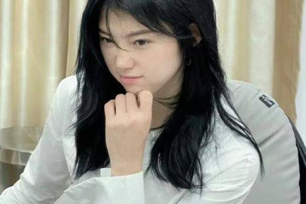 短小下巴女人的命运：深度剖析与生活智慧