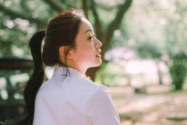 2021年正月十六出生女性的命理解析与人生运势指引