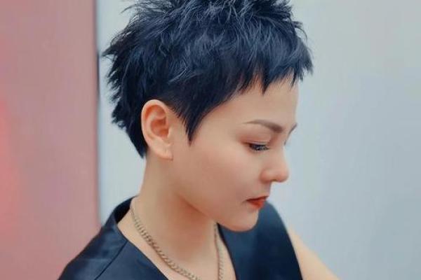 了解童子命女孩的神秘特征与个性魅力
