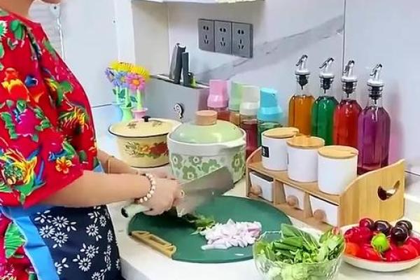 命运之桥：成语接龙的魅力与乐趣