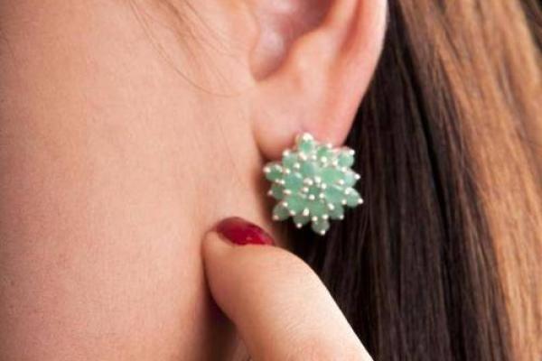 女生有耳朵是什么命？听命运的细语，探寻内心的真实！