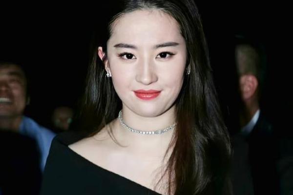 脸上有肉的人什么命：解读肉相与性格的奥秘