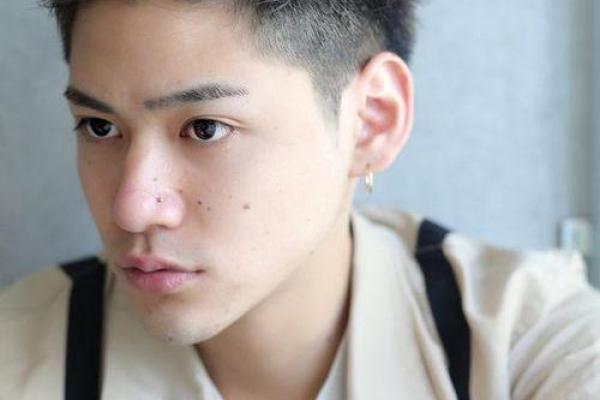 炉中火命人的发型选择：适合你的魅力造型指南