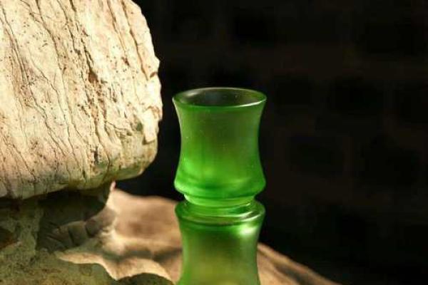 平地木命的独特缘分：偏旁与命理的微妙联系