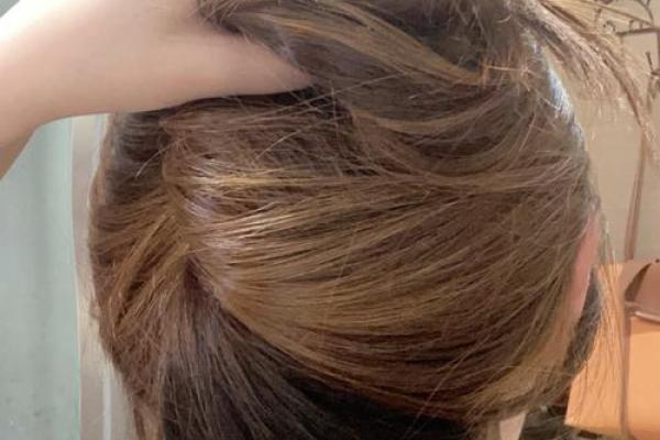 天生秃头的人命理解析：光头背后的深意与命运走向