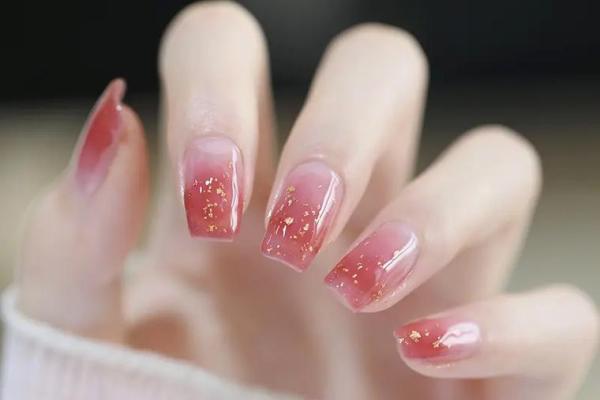 解密指甲形状：指尖暗藏的命运与性格密码