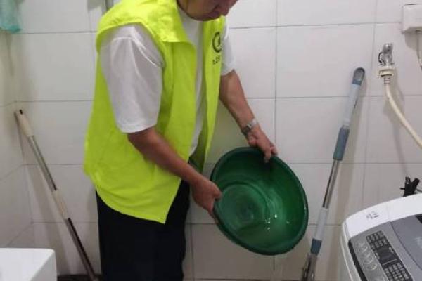 命中缺水的原因与补救：“水”在生命中的重要性与哲思探讨