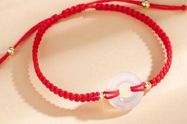 土命人适合佩戴的吉祥物与饰品探秘