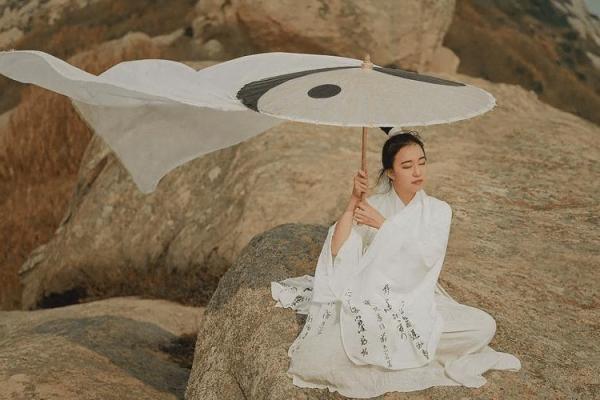 大拇指扁平的命运解析：你不知道的人生秘密