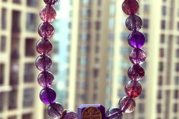 土命的人为何不能佩戴这些水晶?揭示背后的奥秘与选择技巧 土命的人为何不能佩戴这些水晶?揭示背后的奥秘与选择技巧