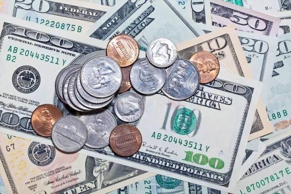 农历十五出生的命格解析：揭开命运的神秘面纱