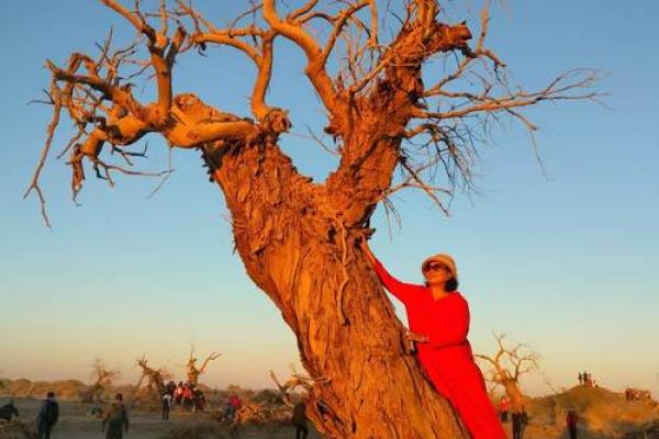 男孩命缺水，如何为其取个响亮而富有内涵的名字？