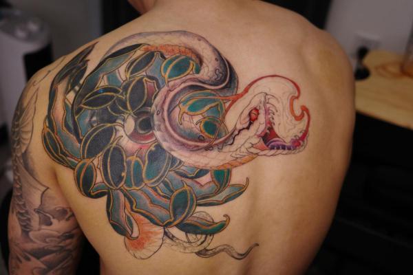 龙年命缺水的纹身选择与水元素的象征意义