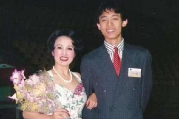 牛年女孩命里缺什么？深度解析与幸福指引